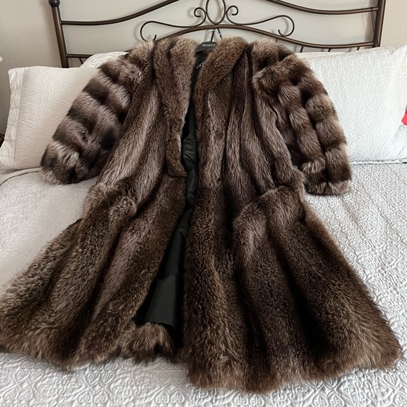 Women’s Brown Fur Coat - Picture 1 of 10